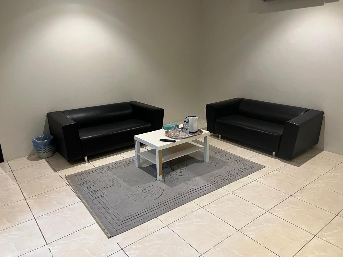 Apartment شقق قمة الرفاء للوحدات السكنيه *