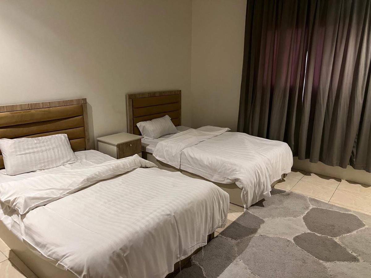 Apartment شقق قمة الرفاء للوحدات السكنيه *
